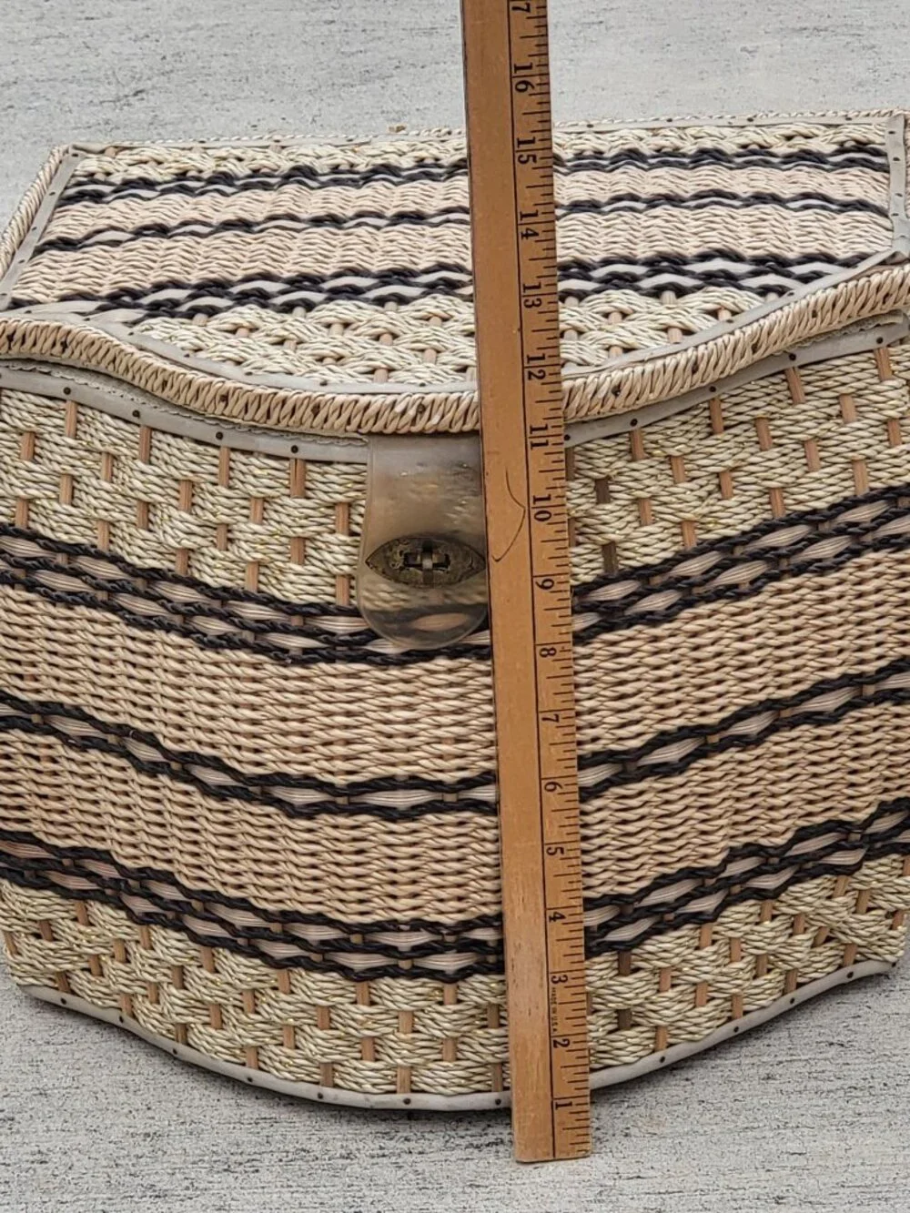 Vintage Pennys Wicker Sewing Basket Lid Plastic Organizer Tray